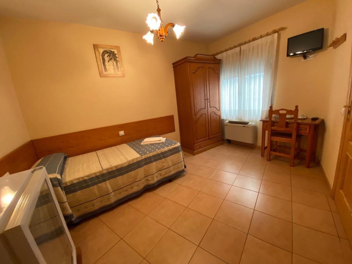Hostal Jose Mari Сьюдад-Родріго Екстер'єр фото