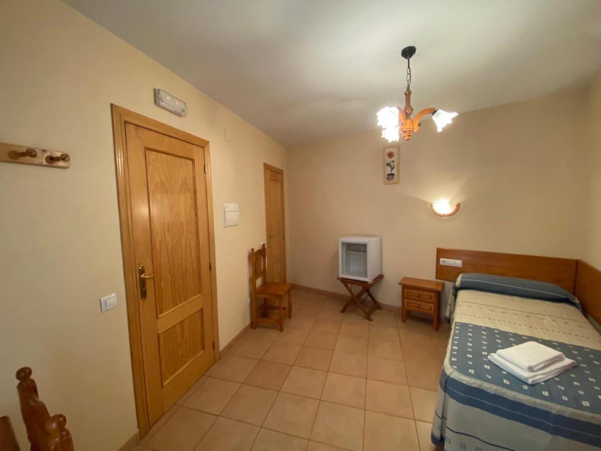 Hostal Jose Mari Сьюдад-Родріго Екстер'єр фото