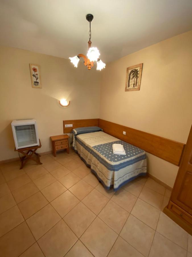 Hostal Jose Mari Сьюдад-Родріго Екстер'єр фото